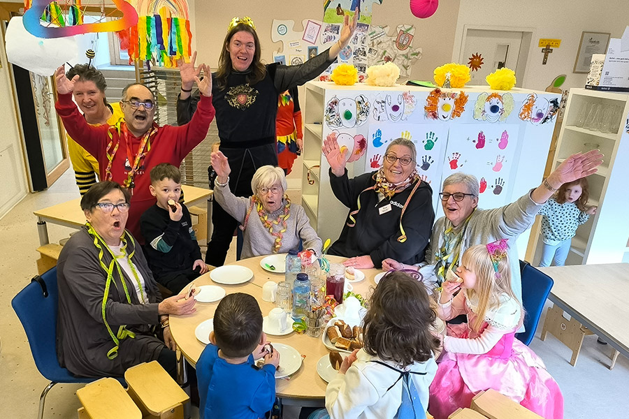 Heißer Tee, Krapfen und jede Menge gute Laune in den Cordian Hausgemeinschaften Eschborn
